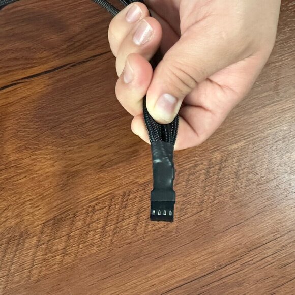 PWM Fan Splitter 1 to 4 COnverter 12 in - Picture 2 of 7